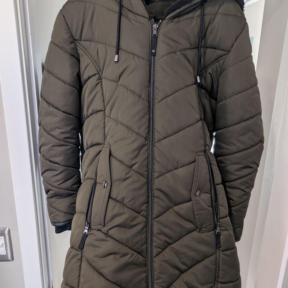 Avenue Dark Green Quilted Puffer Coat